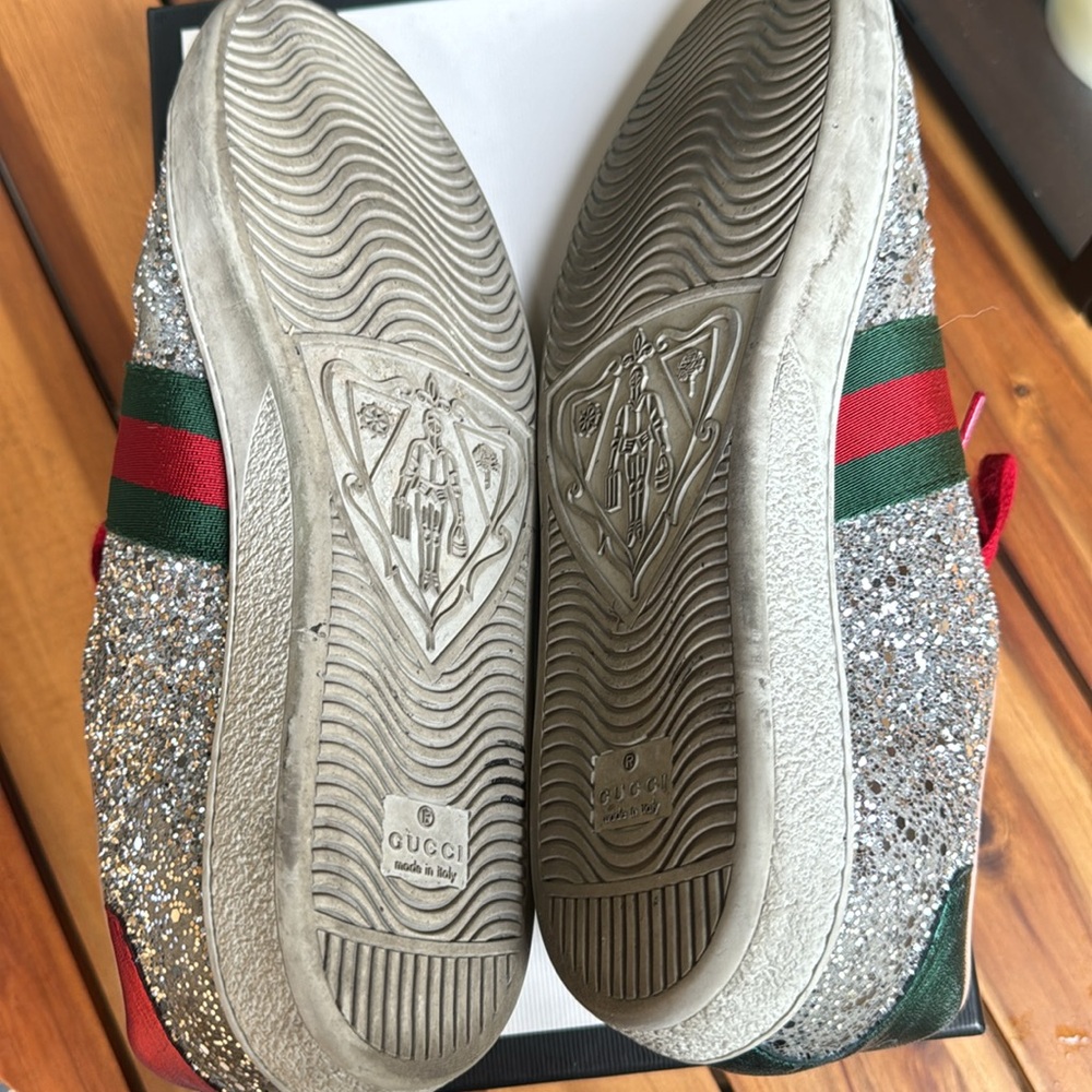 GUCCI SILVER SPARKLY SHOES - Picture 8 of 9